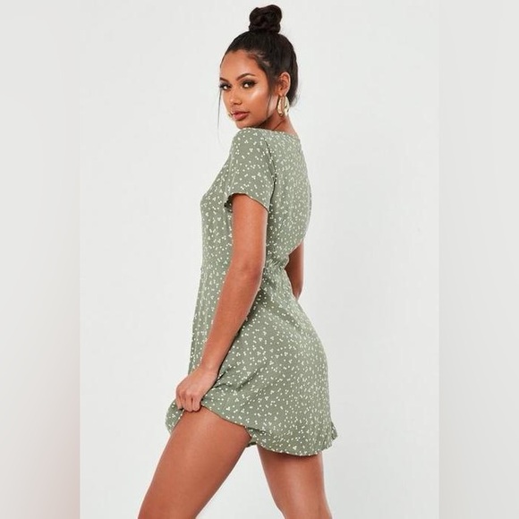 MISSGUIDED BUTTON THROUGH TEA DRESS SS POLKA DOT - Picture 3 of 7